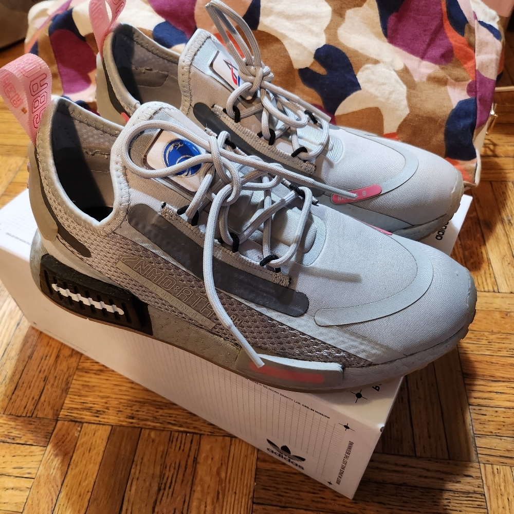 Adidas sneakers NMD R1 spectoo size 6